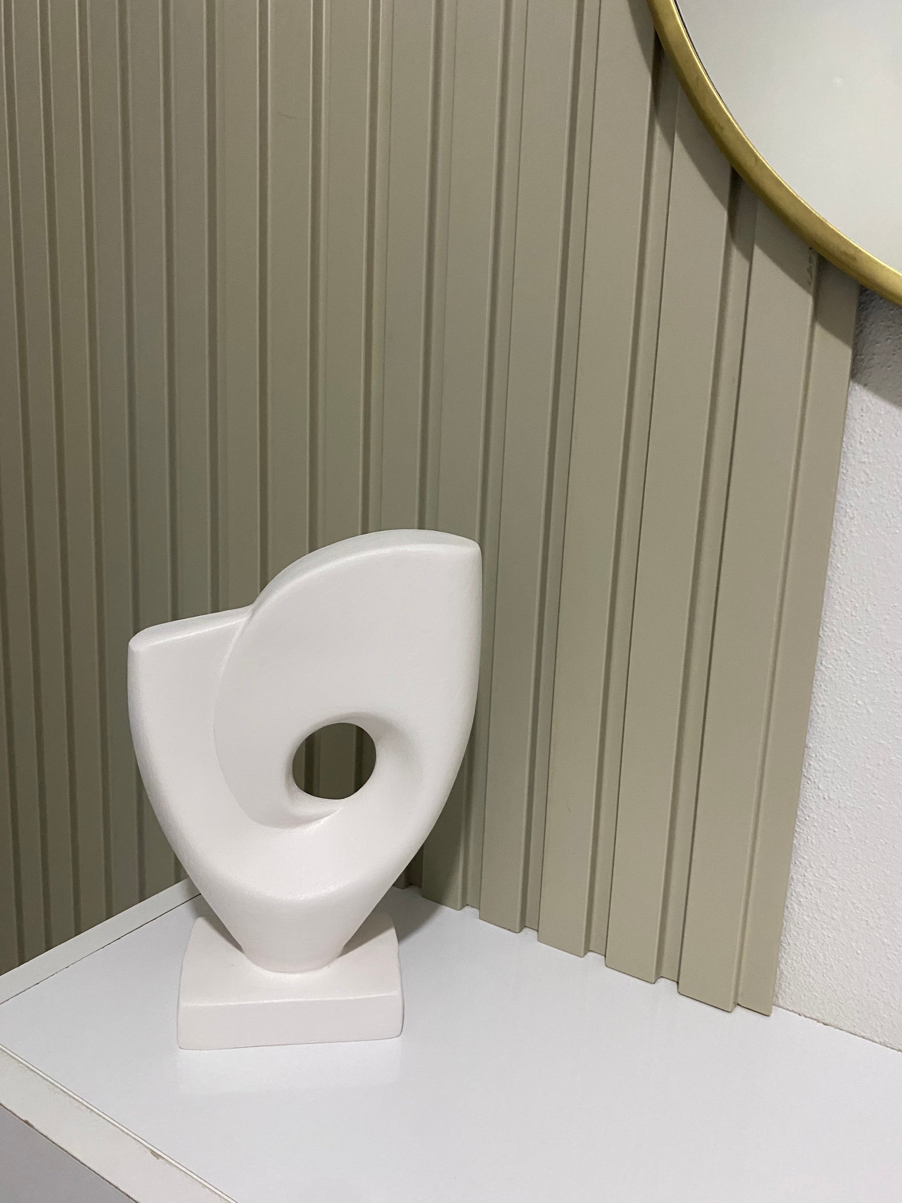 Oliva Tekli Küçük Beyaz