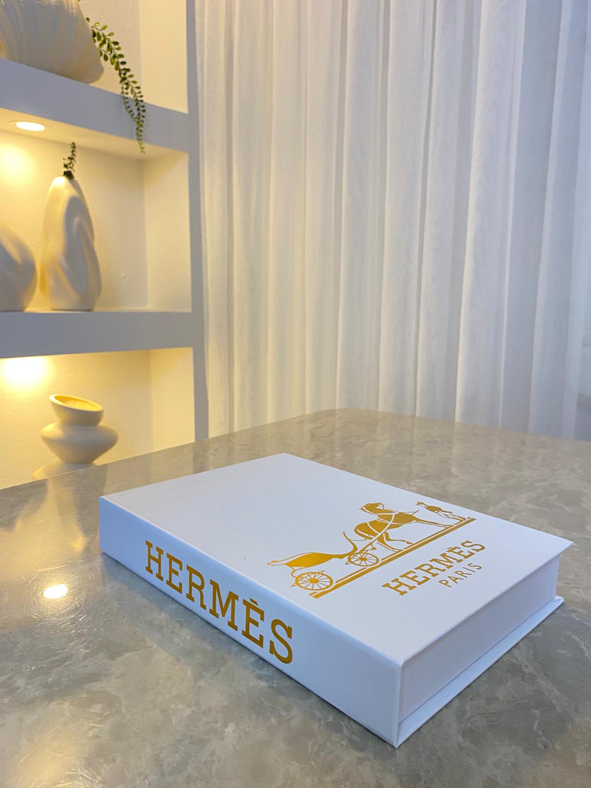 Hermes Dekoratif Kitap Kutu – Luxury & Modern Ev Dekoru