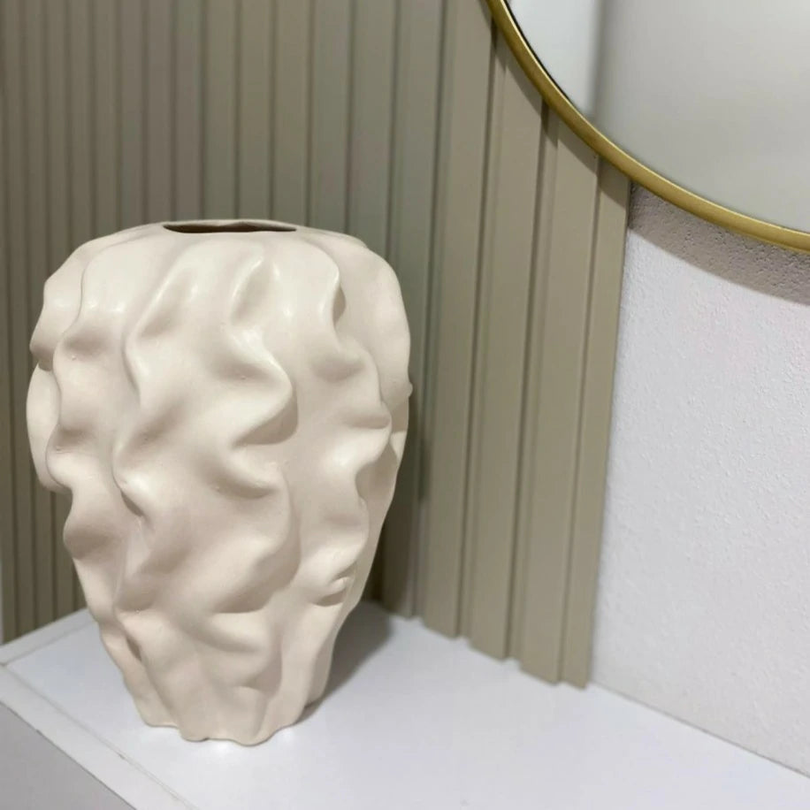 Fırfırlı Büyük Bej