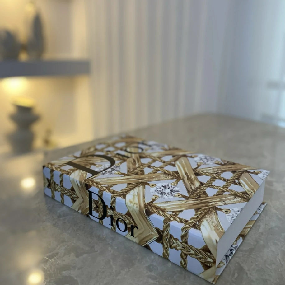 Dior Dekoratif Kitap